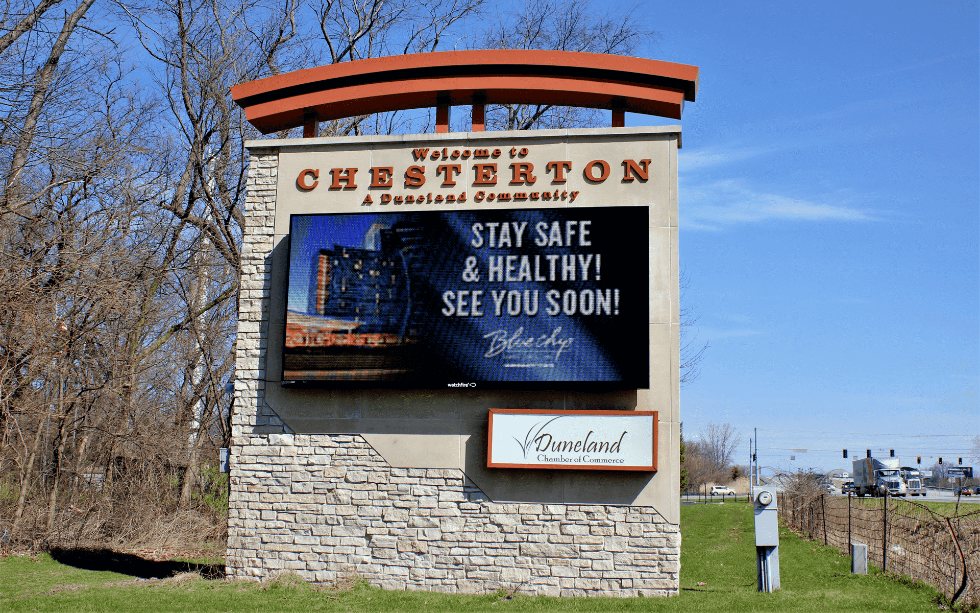 Custom monument sign and commercial signage installation in the High Desert CA by Xpress Signs USA